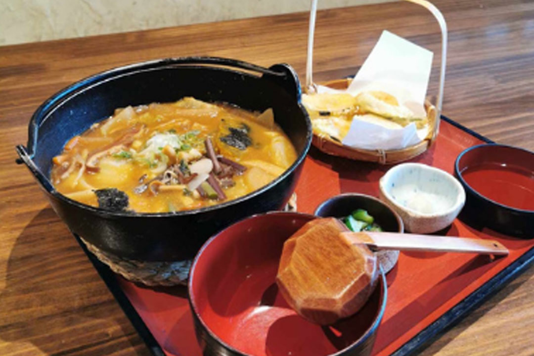 甲州ほうとう 古民家完熟屋 百間店