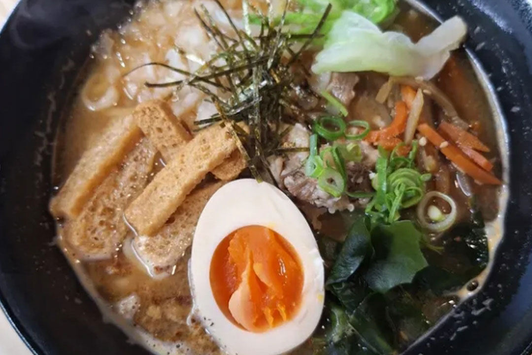 うどんのなないろや