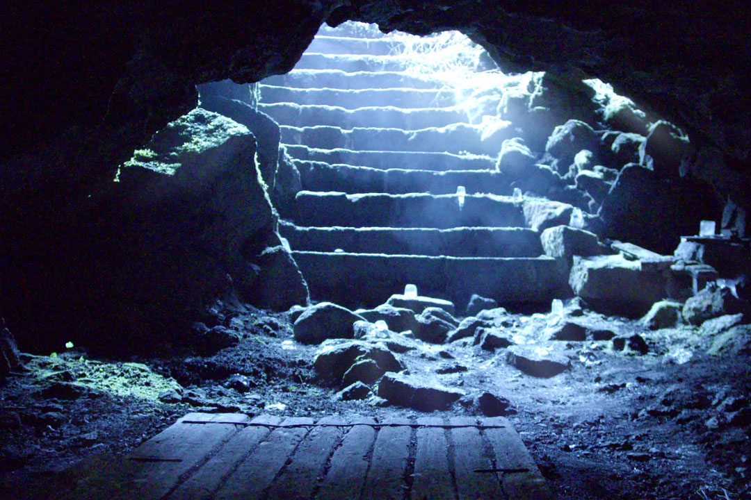 人穴富士講遺跡（人穴浅間神社）