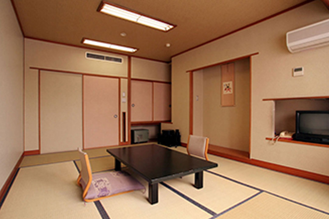 ホテル八田