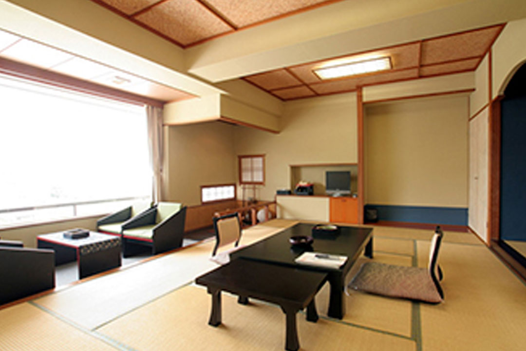 ホテル八田