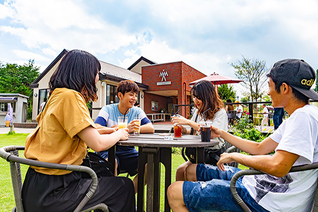 河口湖ミューズ館・与勇輝館