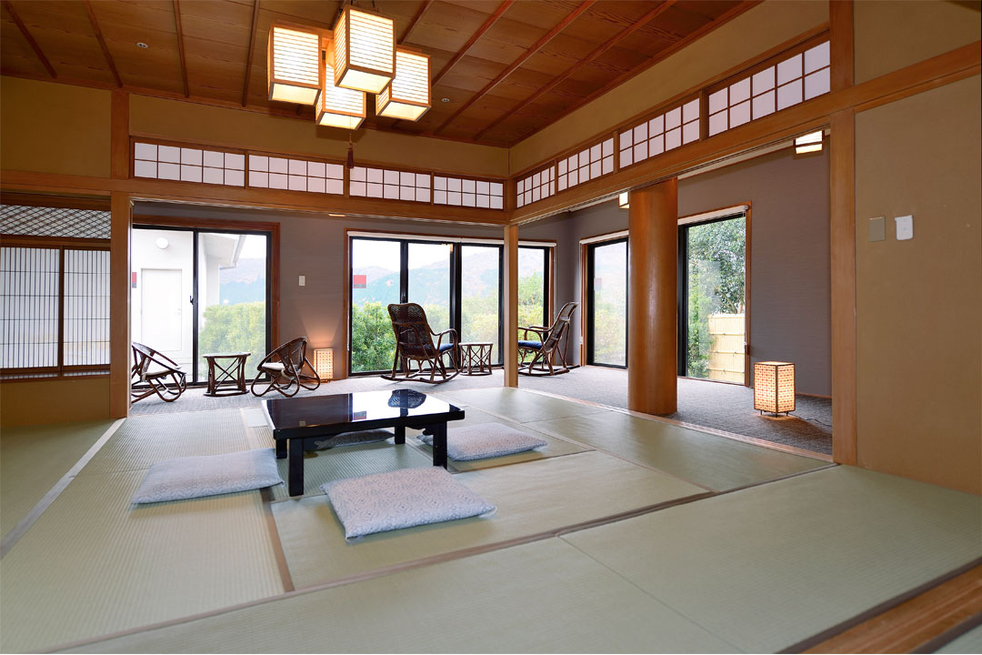 絶景日帰り温泉 龍宮殿本館